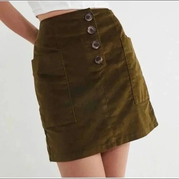 Urban Outfitters Dresses & Skirts - Urban Outfitters BDG Moss Green Velour Mini Skirt S